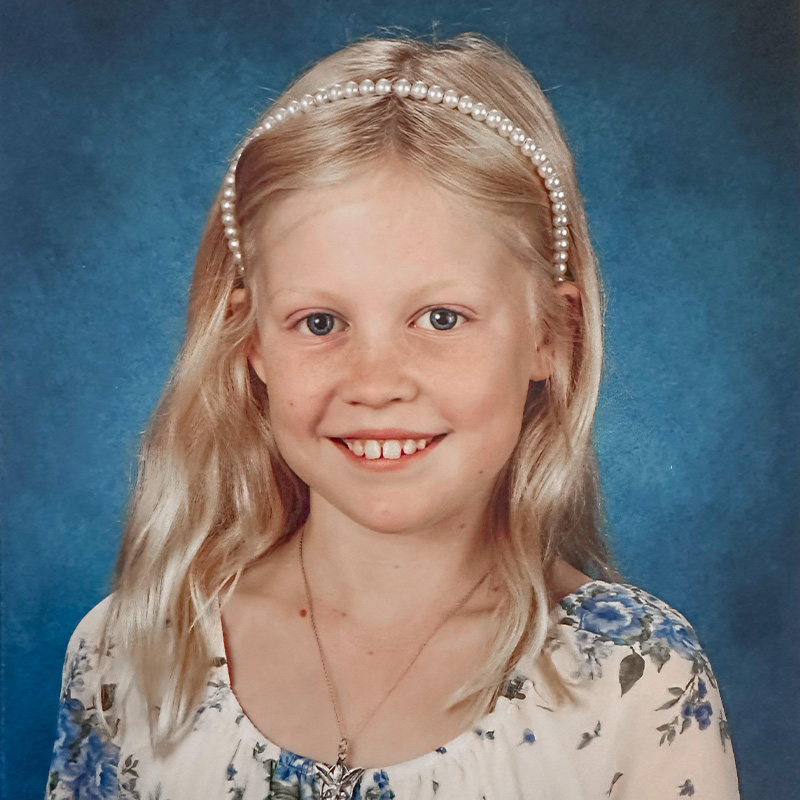 Melanie G Headshot